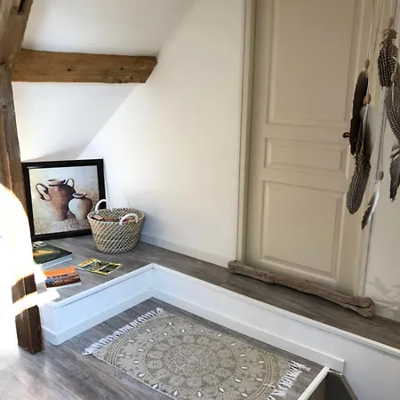 Bed & Breakfast La Chambree Des Colombes