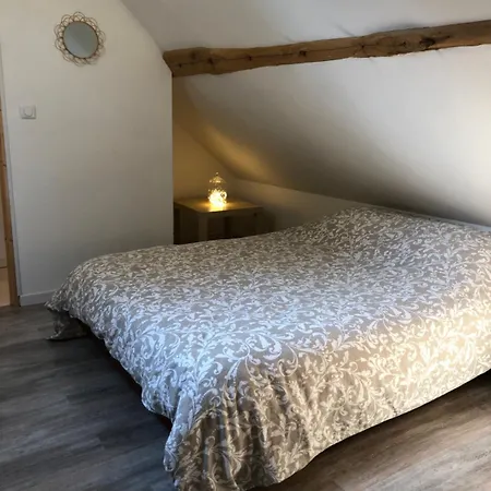 Bed & Breakfast La Chambree Des Colombes