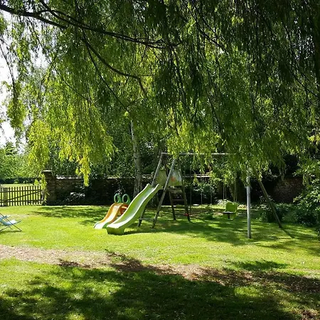 La Chambree Des Colombes *