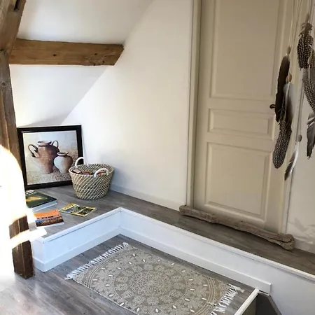 Bed and Breakfast La Chambree Des Colombes *